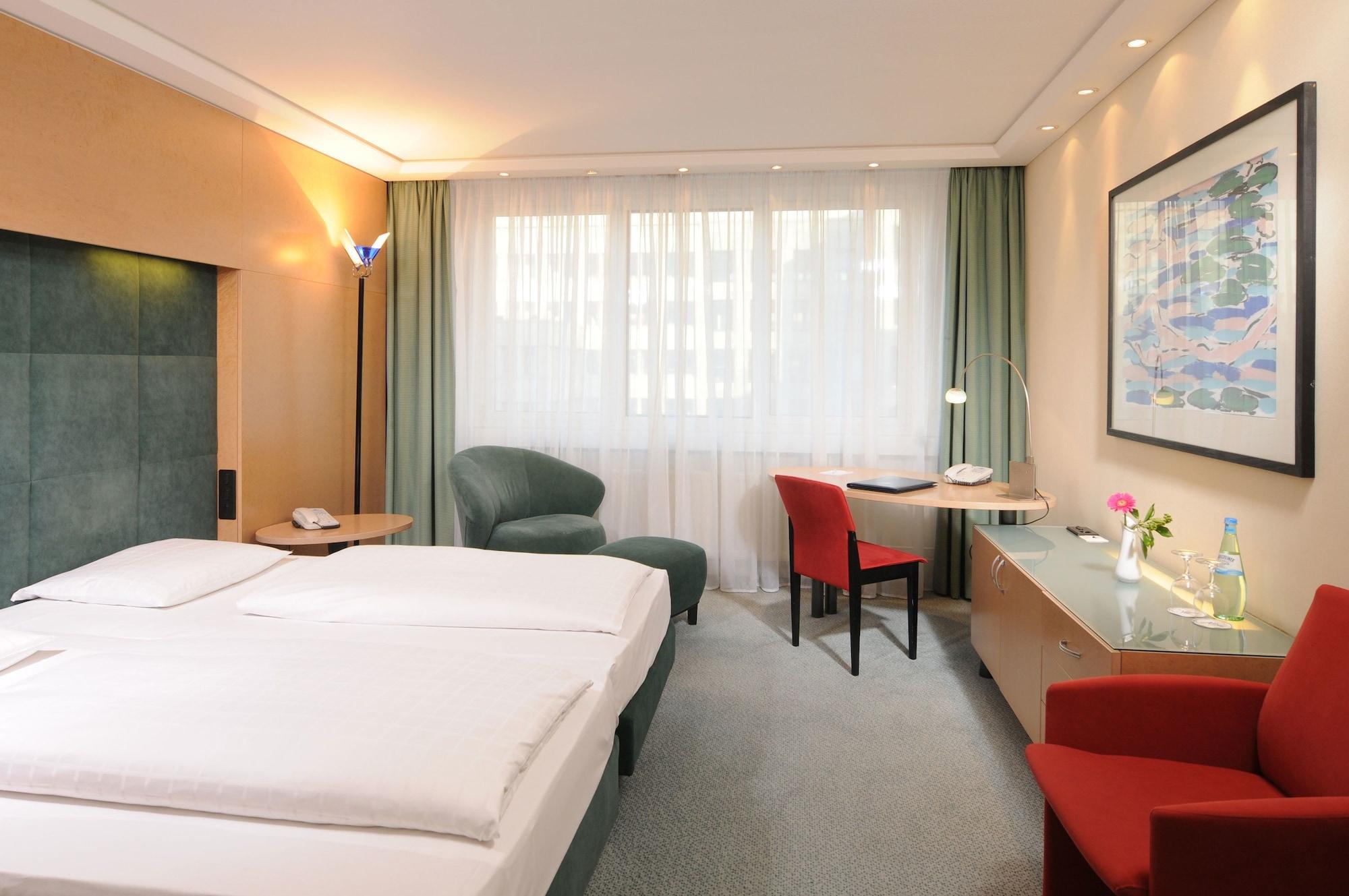 Maritim Proarte Hotel 4*